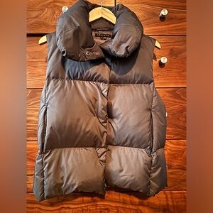Theory Okema Heavenly downfill cowlneck puffer vest, dark gray size, size M, UEC